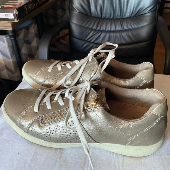 Earth Origins Etta Lace Up Side Zip Sneakers Women’s Size 10 Antique Gold - Picture 5 of 10